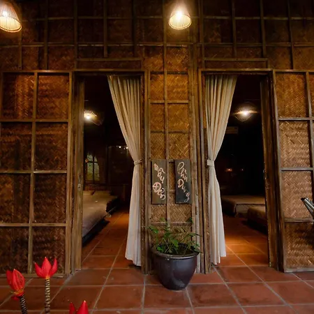 Dinh Gia Trang - Homestay & Coffee The Ruong Exterior photo